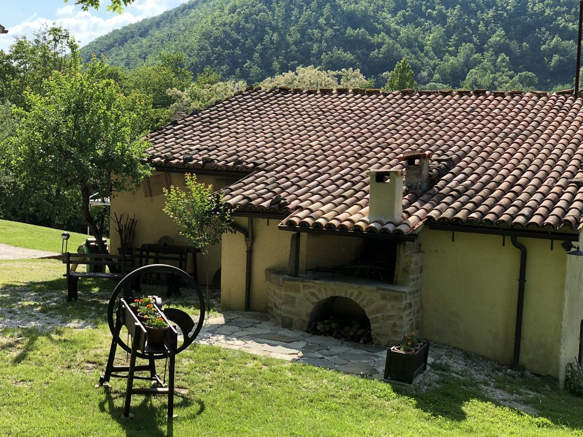 Agriturismo La Ferraia Pianello  Exterior foto